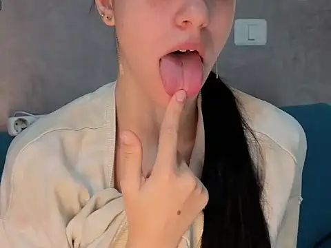 Pisypussy online show from October 2025 07:20:01 AM