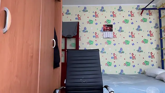 chiraq1945 online show from April 2026 10:38:01 AM