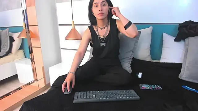 Ashkoreh online show from February 2026 08:59:02 PM