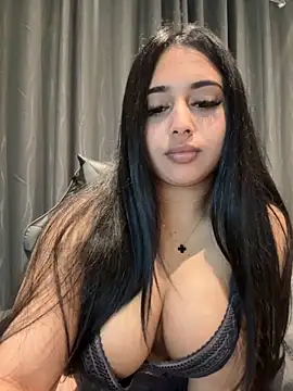 Snapshot of LilMisIndianx chatting on September 2025 07:30:01 AM LilMisIndianx online show from September 2025 07:30:01 AM