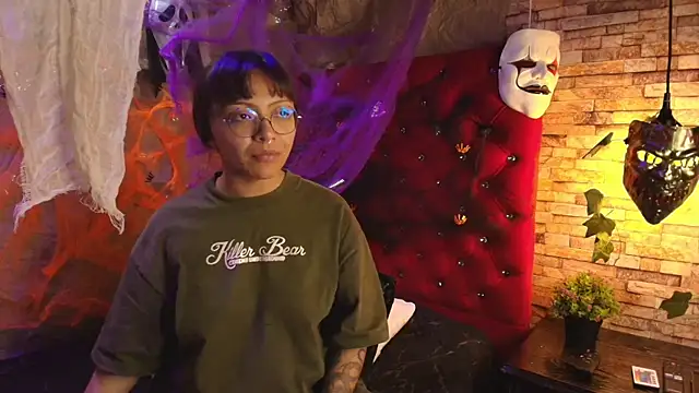 Victoria Thompson1 online show from October 2025 08:42:01 PM