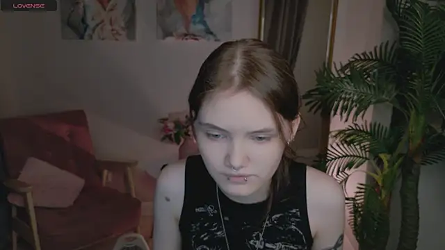 Snapshot of Dilara_xBaby chatting on April 2026 02:11:02 PM Dilara xBaby online show from April 2026 02:11:02 PM