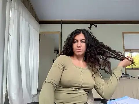 Snapshot of deusaludovica chatting on May 2026 04:13:02 PM deusaludovica online show from May 2026 04:13:02 PM