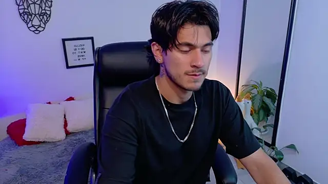 Elian savoy online show from March 2026 10:42:01 PM