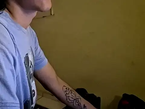 Snapshot of amylittlesissy chatting on November 2025 04:53:01 PM amylittlesissy online show from November 2025 04:53:01 PM