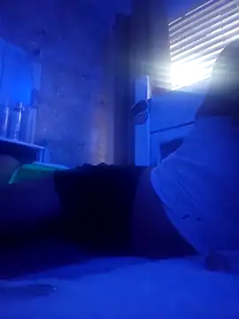 Snapshot of Tannedtattooed69 chatting on September 2025 06:07:02 AM Tannedtattooed69 online show from September 2025 06:07:02 AM