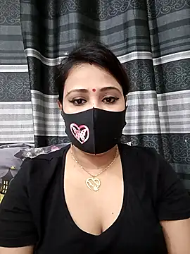 Snapshot of Mow_955 chatting on November 2025 06:28:02 PM Mow 955 online show from November 2025 06:28:02 PM