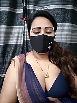 Snapshot of Mow_955 chatting on December 2025 05:52:02 PM Mow 955 online show from December 2025 05:52:02 PM