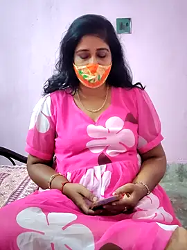 Snapshot of Rupali201 chatting on November 2025 07:07:01 AM Rupali201 online show from November 2025 07:07:01 AM