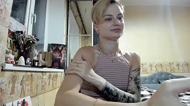 Snapshot of WatsonMi chatting on September 2025 03:11:01 PM WatsonMi online show from September 2025 03:11:01 PM