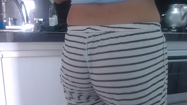 Snapshot of sabrina_v_ chatting on May 2026 04:13:01 PM sabrina v online show from May 2026 04:13:01 PM