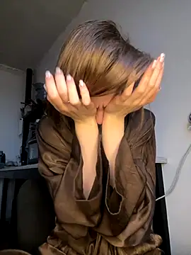 Naomi   Rias online show from November 2025 02:43:02 AM