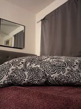 himNIGuys online show from November 2025 07:08:02 AM