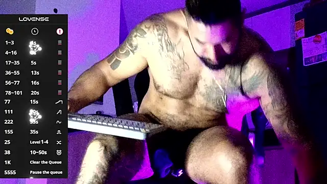 Max-prada online show from February 2026 02:19:01 AM