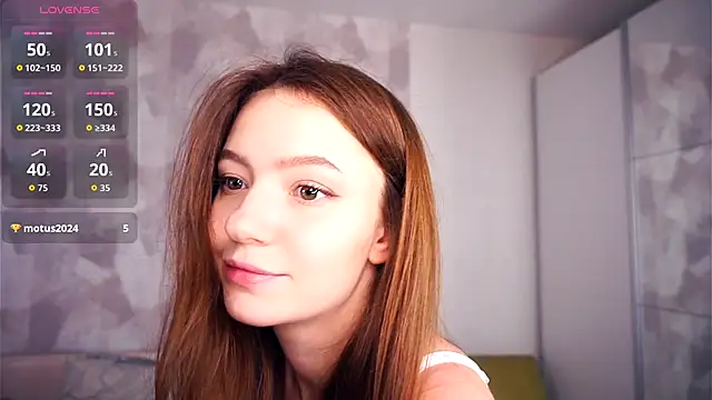 Snapshot of SilverGalen chatting on November 2025 06:29:02 AM SilverGalen online show from November 2025 06:29:02 AM