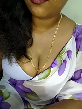 Snapshot of Anu_Reddy_10 chatting on September 2025 05:03:02 PM Anu Reddy 10 online show from September 2025 05:03:02 PM