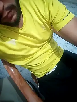 Kartikkartik8595 online show from November 2025 06:56:02 PM