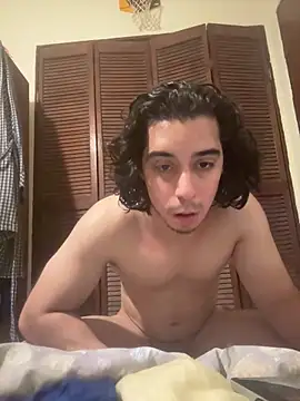 Snapshot of Papiluis96 chatting on March 2026 03:19:01 AM Papiluis96 online show from March 2026 03:19:01 AM