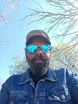 frenchblackc31 online show from April 2026 10:26:01 AM