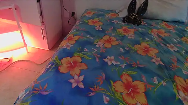 SatiroyNinfa online show from April 2026 09:59:02 PM