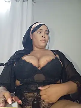 MadamPinky online show from June 2026 05:26:02 PM