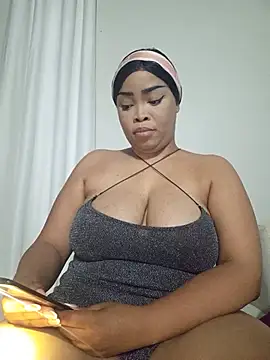MadamPinky online show from August 2026 06:10:01 PM