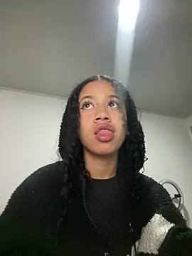 jadee8 online show from March 2026 02:37:01 AM