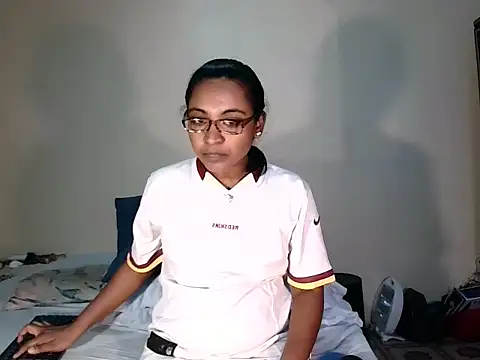 Snapshot of indiansweetflava chatting on November 2025 05:40:01 AM indiansweetflava online show from November 2025 05:40:01 AM