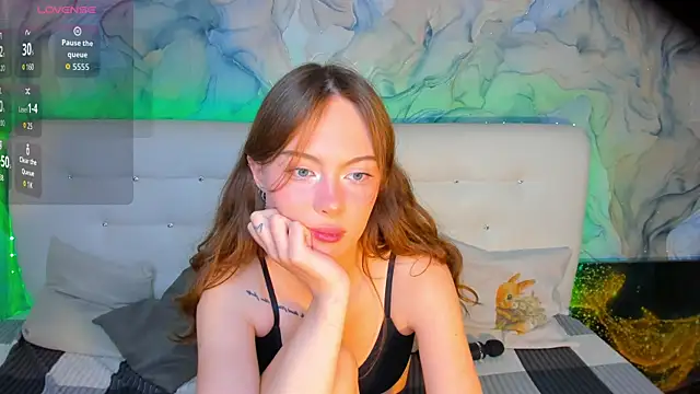 LolaMeddisson online show from September 2025 06:43:02 PM