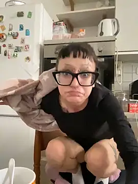 severingratty online show from October 2025 06:54:01 AM