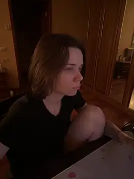 Snapshot of enchanting_chloe chatting on November 2025 07:56:02 PM enchanting chloe online show from November 2025 07:56:02 PM