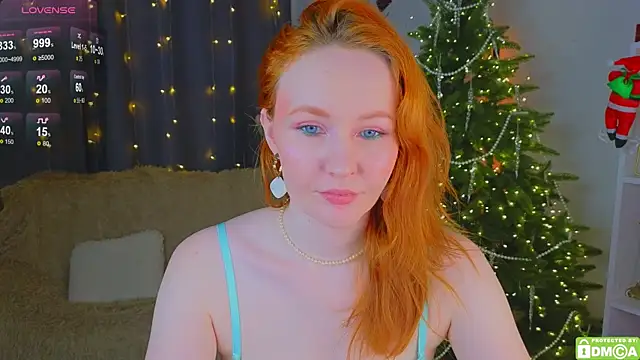 Snapshot of JoyceJones chatting on December 2025 09:22:02 PM JoyceJones online show from December 2025 09:22:02 PM