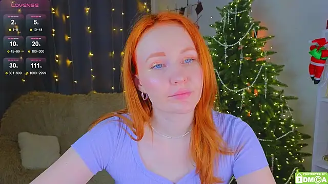 Snapshot of JoyceJones chatting on December 2025 09:23:02 PM JoyceJones online show from December 2025 09:23:02 PM