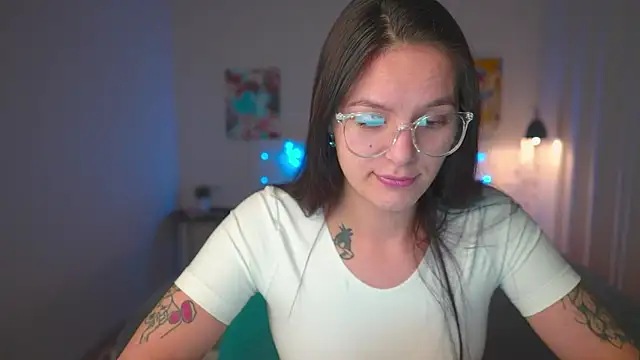 Snapshot of EwelynScott chatting on October 2025 11:05:02 PM EwelynScott online show from October 2025 11:05:02 PM