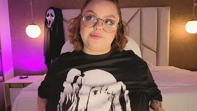 Miiss Bubble online show from October 2025 09:15:02 PM