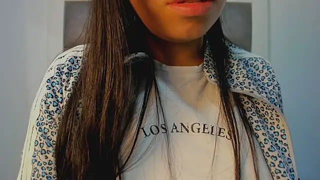 Mia lopez   online show from September 2025 01:10:01 PM