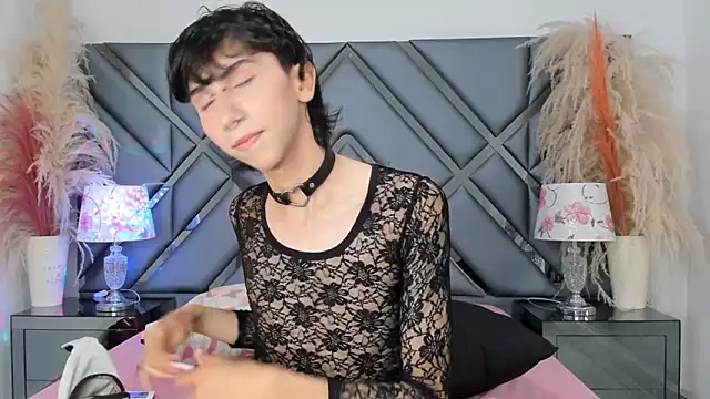 Snapshot of Milan_LewisS chatting on November 2025 12:05:01 PM Milan LewisS online show from November 2025 12:05:01 PM