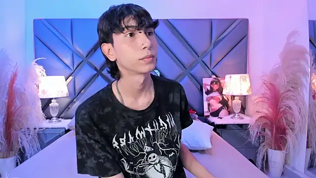 Milan LewisS online show from April 2026 12:56:01 PM