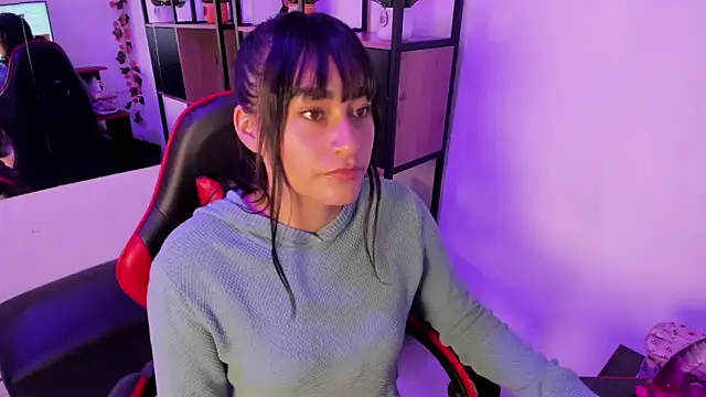 Snapshot of Dhaniela_Naugthy chatting on October 2025 04:19:01 PM Dhaniela Naugthy online show from October 2025 04:19:01 PM