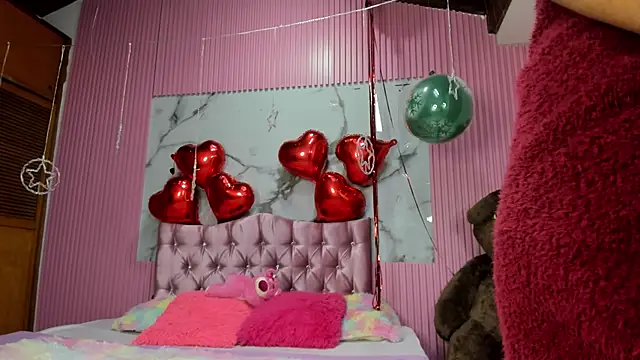 Mindy 19 online show from March 2026 11:00:01 PM