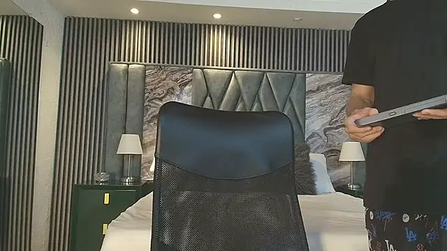 Michael blue online show from January 2026 12:20:02 PM