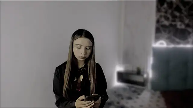 x jules  online show from October 2025 12:20:01 AM