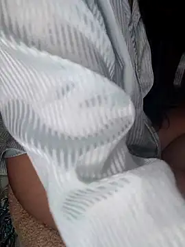 Snapshot of HotLaurha chatting on December 2025 04:50:01 AM HotLaurha online show from December 2025 04:50:01 AM