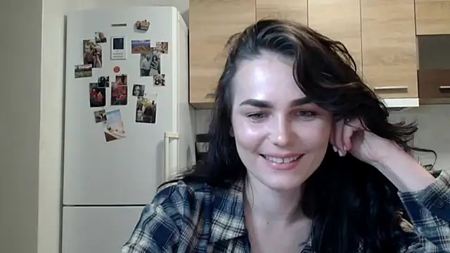 Silviaa a online show from September 2025 07:19:02 PM