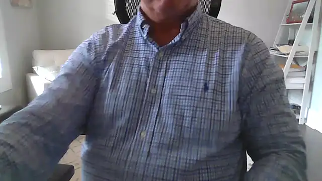 cyclone1212 online show from April 2026 12:39:01 PM