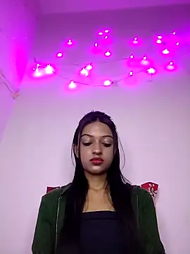 Snapshot of Your-Kitkat chatting on December 2025 12:10:01 PM Your-Kitkat online show from December 2025 12:10:01 PM