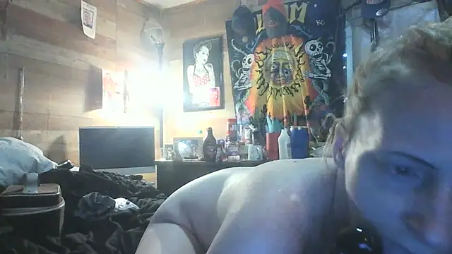 Snapshot of SalutedTeaching chatting on November 2025 05:02:01 PM SalutedTeaching online show from November 2025 05:02:01 PM