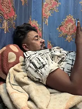 Snapshot of Munny6677 chatting on September 2025 07:04:01 PM Munny6677 online show from September 2025 07:04:01 PM