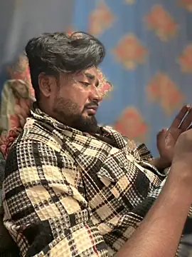 Snapshot of Munny6677 chatting on November 2025 06:18:01 PM Munny6677 online show from November 2025 06:18:01 PM