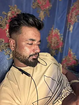 Snapshot of Munny6677 chatting on November 2025 07:02:01 PM Munny6677 online show from November 2025 07:02:01 PM